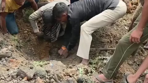 fatal mine collapse in dhanbad kills three