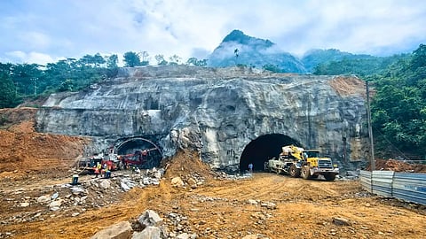 മനുഷ്യജീവൻ പന്തയം വച്ച് മലകളുമായി ചൂതാട്ടം