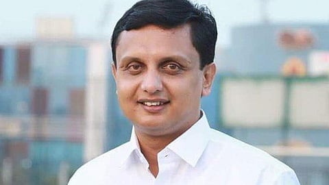 No financial dealings with Mohammed Riyas; SIT records statement of Hassan Waris in the cmrl-exalogic case