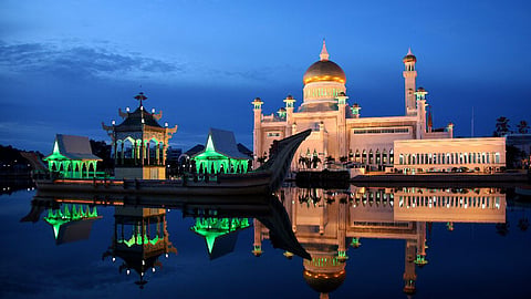 Sultan Omar Ali Saifuddien Mosque, a major attraction in Brunei