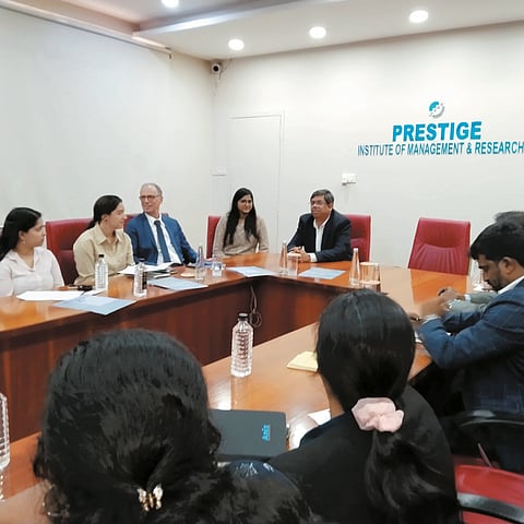 PIMR holds `study in France' fair