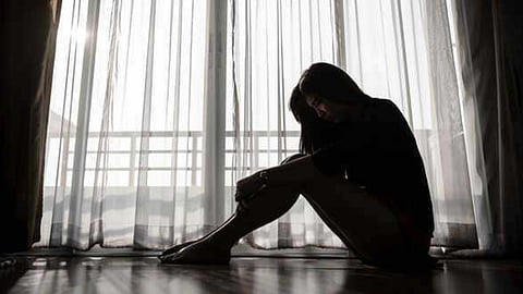Teenage girl delivers baby at home watching online videos, kills newborn