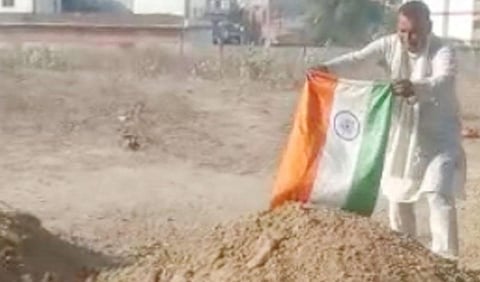 UP: Local Congress leader taken into police custody for placing tricolour on Atiq's grave