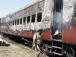 SC grants bail to 8 convicts in Godhra train burning case