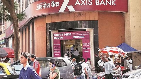 Axis Bank reports Rs 5,728 cr loss in Q4