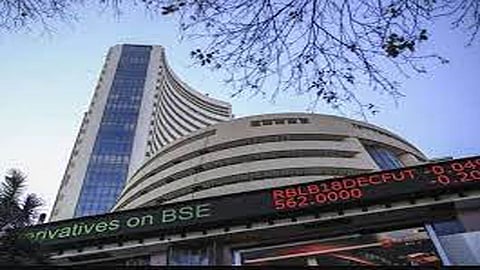 Sensex rises 123 points to close above 62,000-mark on gains in banking, auto shares