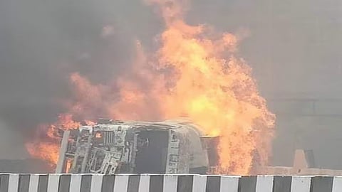 4 dead, three injured as chemical-laden tanker explodes on Pune-Mumbai Expressway
