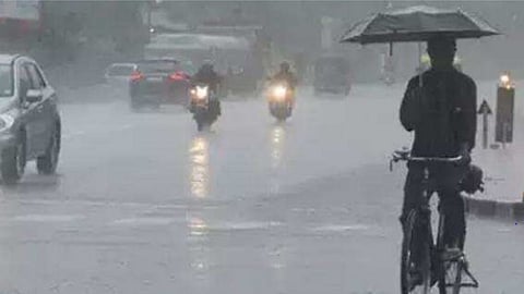 Heavy rains lash Kerala, orange and yellow alerts sounded across multiple districts