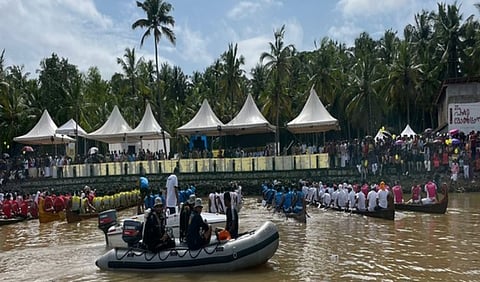 Indian Navy rescues race participants after boat capsizes in Kannur