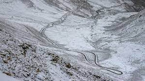 Melting J&K glaciers threaten water supply, biodiversity: expert