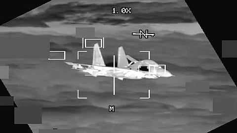 A close shave of Chinese fighter jet and US B-52 bomber