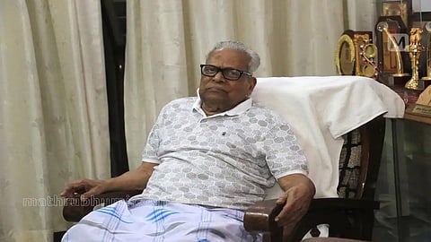 V S Achuthanandan remains critical