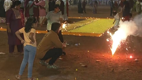 Despite ban, revellers light up, burst crackers in Delhi on Diwali night
