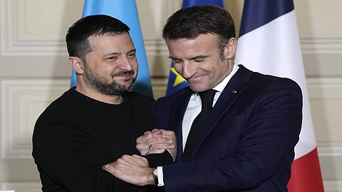 Ukrainian President Volodymyr Zelenskyy with French President Emmanuel Macron