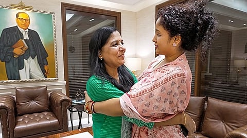 Former Jharkhand chief minister Hemant Soren's wife Kalpana Soren meets Delhi Chief Minister Arvind Kejriwal's wife Sunita Kejriwal, in New Delhi, Saturday, March 30, 2024.
