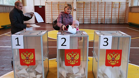 Russians cast ballots on the second day of election