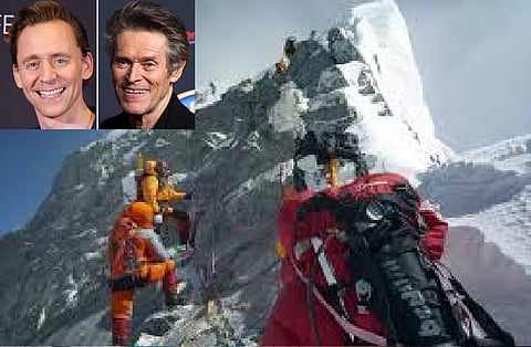 Willem Dafoe (L) Tom Hiddleston (R)