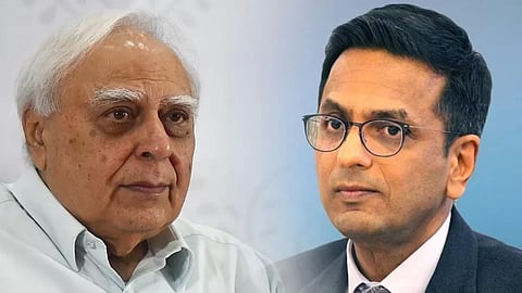 Senior advocate Kapil Sibal and Chief Justice of India D Y Chandrachud
