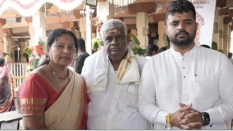 Bhavani Revanna(L),H D Revanna (M) and MP Prajwal Revanna (R)