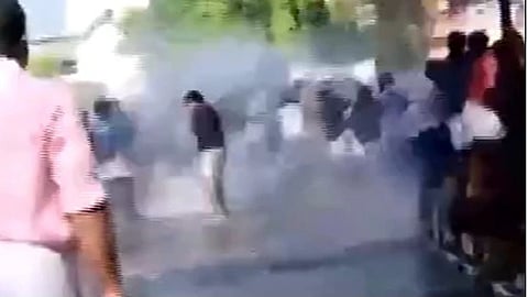 Kerala police uses water cannons against KSU activists