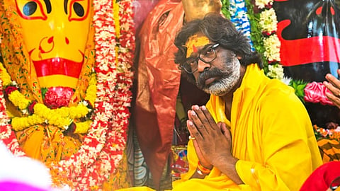 Jharkhand Chief Minister Hemant Soren offers prayers during the annual Rath Yatra.