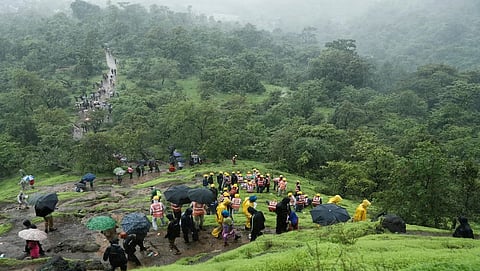 Heavy rains: Tourists, trekkers stuck at Raigad fort evacuated
