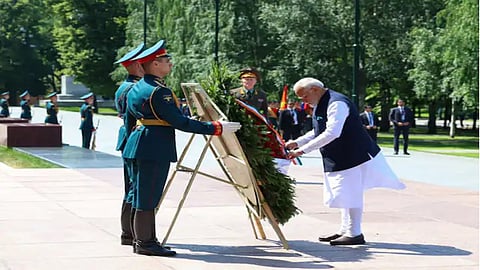 PM Modi pays tribute at ‘Tomb of the Unknown Soldier'