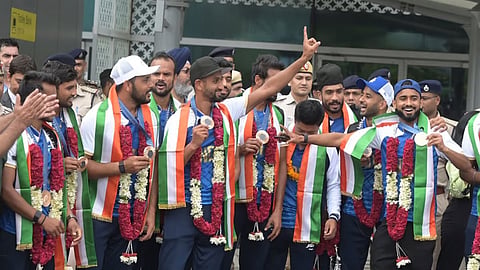 Indian Hockey team that won the bronze in Paris Olympics 2024 reaches New Delhi.