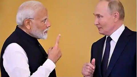 PM Narendra Modi with Russian President Vladimir Putin
