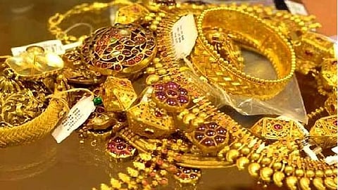 Gold futures plunge Rs 8,089 to Rs 1.36 lakh/10g on global selloff, inflation fears
