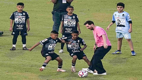 Football fans in frenzy as Messi winds up G.O.A.T. India Tour