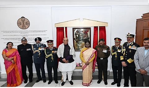 President Murmu inaugurates gallery displaying national heroes