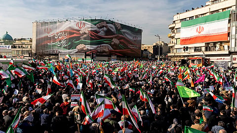 Iranians able to make some calls abroad while internet access is still out