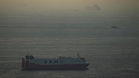 Iran doubles down on closing the Strait of Hormuz as the ceasefire inches toward expiration
