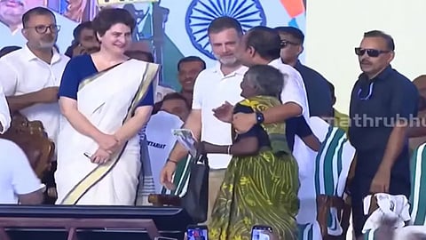 2018 flood victim 'Ammalu Amma' hugs Kerala CM, Rahul Gandhi on-stage