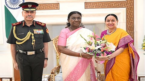 CDS General N S Raja Subramani calls on President Murmu