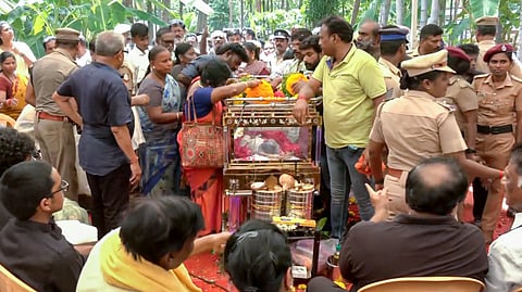 People pay tributes to the mortal remains of filmmaker Bharathiraja, as it reached his hometown for the final rites, in Theni, Tamil Nadu, Thursday, June 11, 2026.