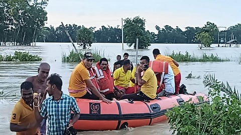 Flood situation in north Odisha grim; 1.25 lakh people affected, schools closed in 10 dists