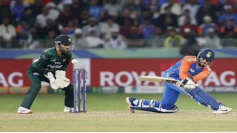 India opt to bat against Pakistan, field unchanged side