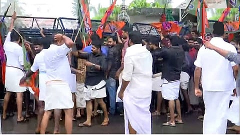 Yuva Morcha march to Keralam Assembly turns violent