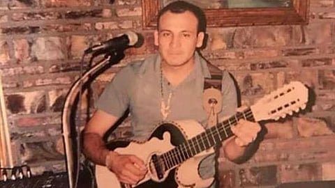 Valentín se dedicaba a vender casetes de música en los palenques