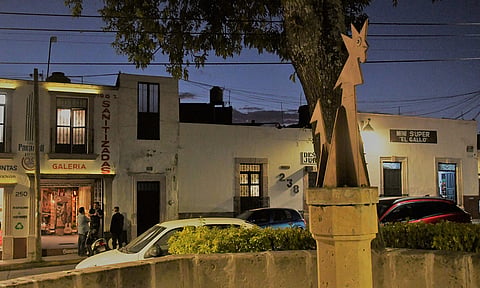 Este jueves colocarán la nueva figura de la emblemática Pila del Gallo