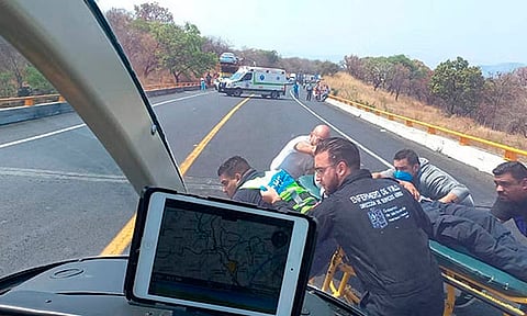Las principales causas son por exceso de velocidad, uso de celular mientras manejan, consumo de bebidas alcohólicas y cansancio