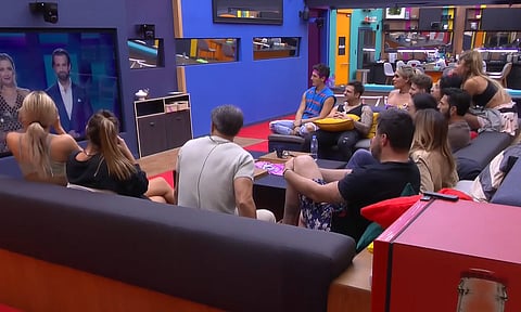 Televisa: participante de LCDLF se olvida de las cámaras y enseña todo
