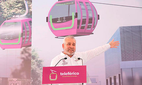 Tarifa del teleférico, igual que el transporte público: Bedolla