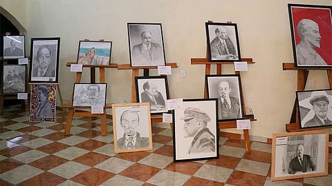 La exposición se hará en el marco de la conferencia: "Lenin: vigencia de su pensamiento a 100 años de su muerte" que impartirá Aquiles Córdova