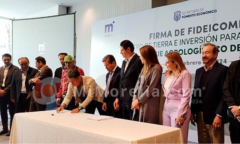 Celebran firma del Fideicomiso Maestro de Tierra e Inversión para el desarrollo del Parque Logístico de Morelia