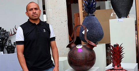 Concurso Artesanal de Uruapan da a alfarero de Zinapécuaro su primer premio