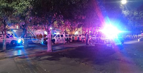 Motosicario asesina a una mujer y 2 hombres, en Villas del Pedregal en Morelia