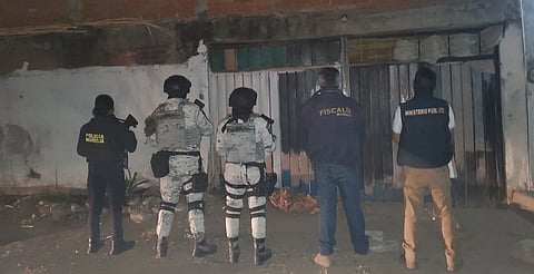 Fiscalía General catea domicilio en colonia de Morelia y asegura narcótico; dos personas fueron detenidas